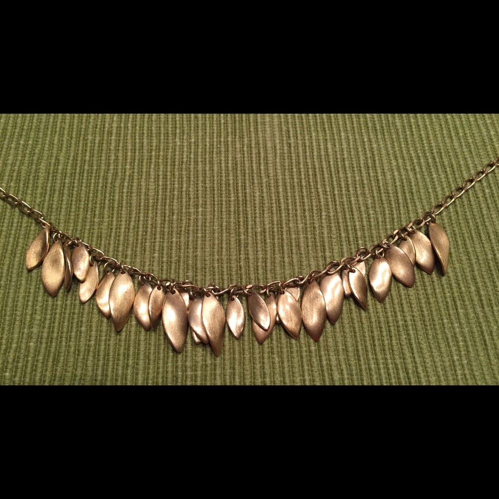 Matte gold dangle leaf 35” necklace